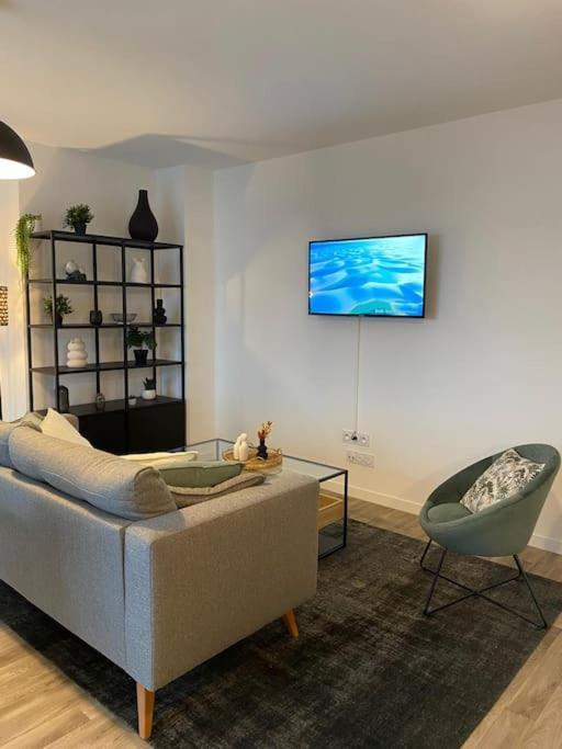 T3 Moderne - Proche Tram - Parking Prive Apartment อองเชร์ ภายนอก รูปภาพ